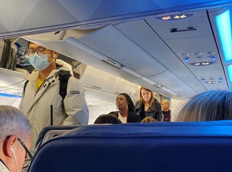 Corona: खौफ की गिरफ्त में पाकिस्तान, हाथ न मिलाने की दी हिदायत