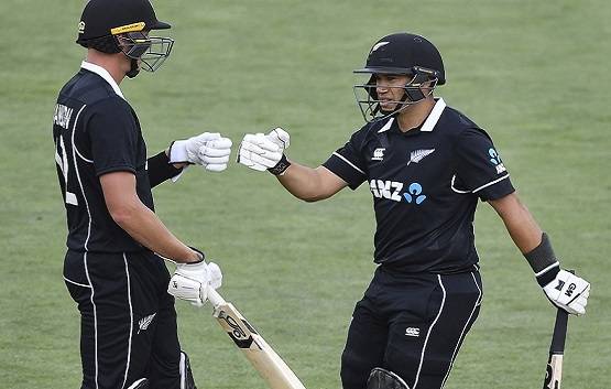 IND vs NZ: रन आउट से फिर हारी टीम इंडिया, ICC ने किया धोनी को याद