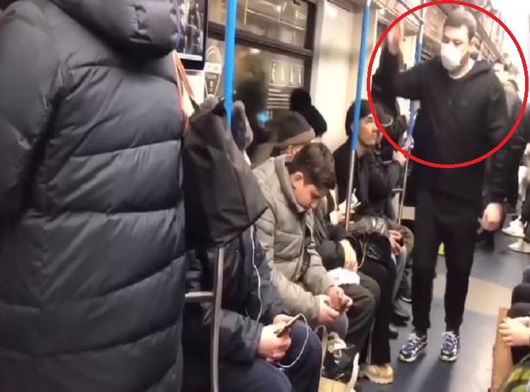 कोरोना वायरस को लेकर मेट्रो में प्रैंक से अफरातफरी, ब्लॉगर पहुंचा जेल