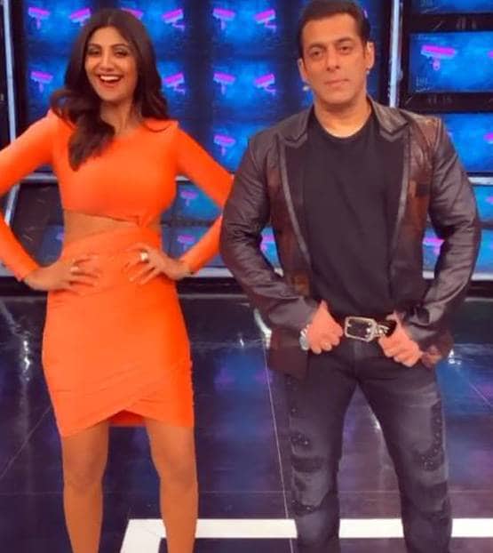 Bigg Boss: शिल्पा ने सलमान से किया शादी का सवाल तो रो पड़े एक्टर, Video