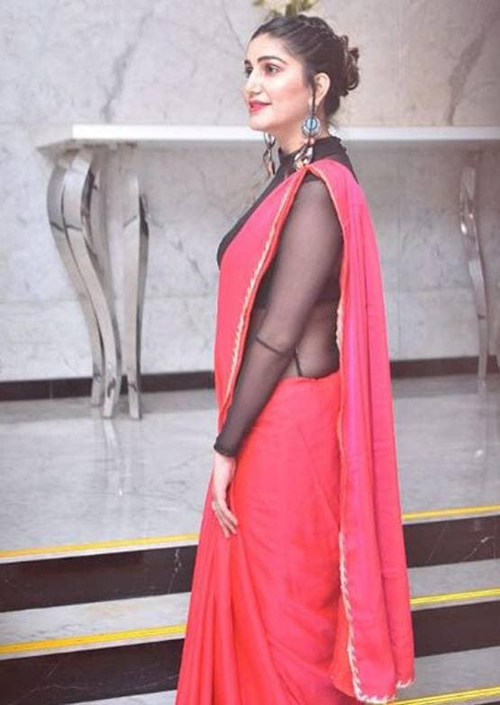 साड़ी में सपना चौधरी का ग्लैमरस अवतार, फोटो देख लोगों ने कहा- हाय!