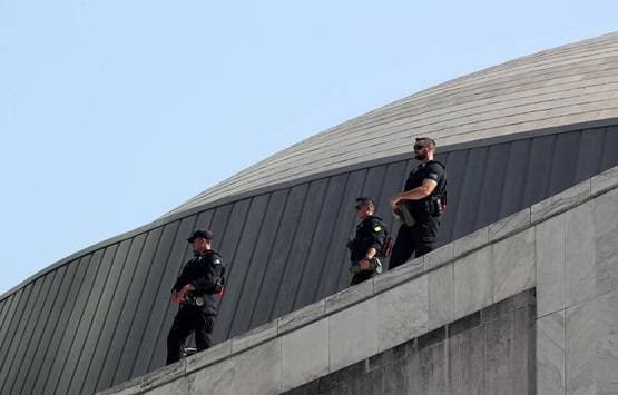 बंकर जैसी है डोनाल्ड ट्रंप की कार, गोली चले या बम, सब बेअसर