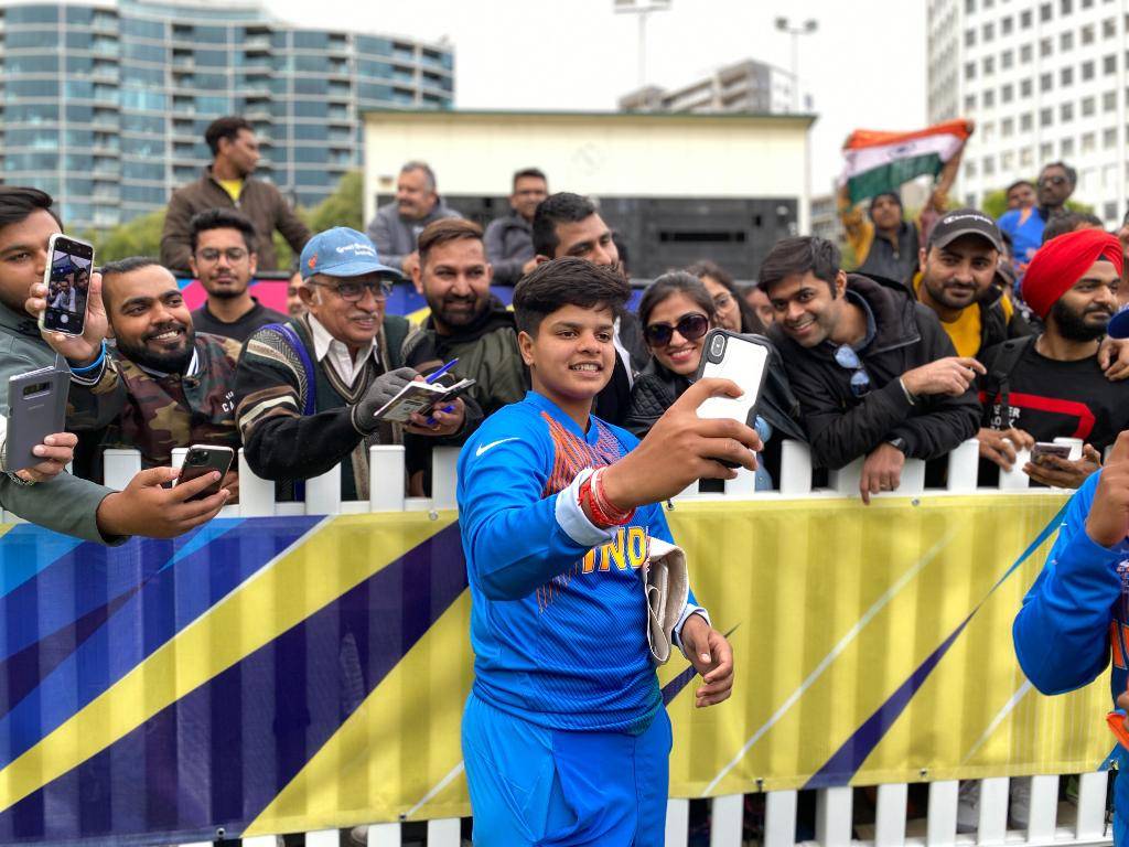 16 साल की शेफाली ने रचा इतिहास, स्ट्राइक रेट में सबको दी मात