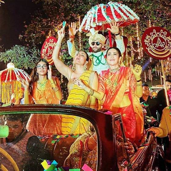 भाई की बारात लेकर पहुंचीं करीना-करिश्मा, वायरल अरमान का वेडिंग एलबम