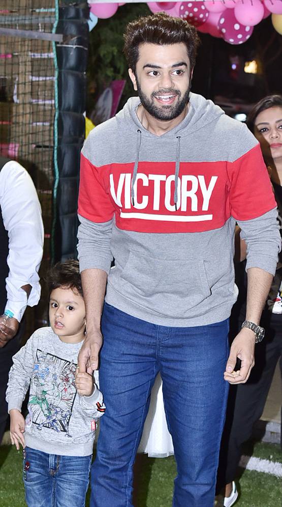 शरद केलकर ने दी बेटी के जन्मदिन की पार्टी, पहुंचे ये स्टार्स किड्स