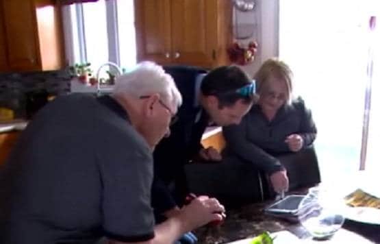 बाजार से शिमला मिर्च खरीदकर लाया कपल, जैसे ही काटा ये जीव