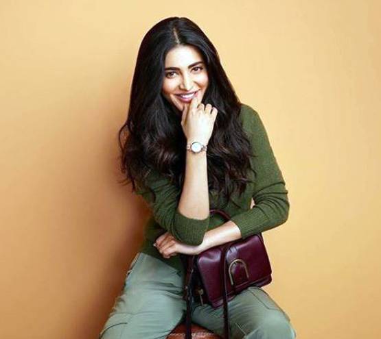 प्‍लास्‍ट‍िक सर्जरी पर बोलीं श्रुति हसन- मेरा चेहरा है जो चाहे करूं