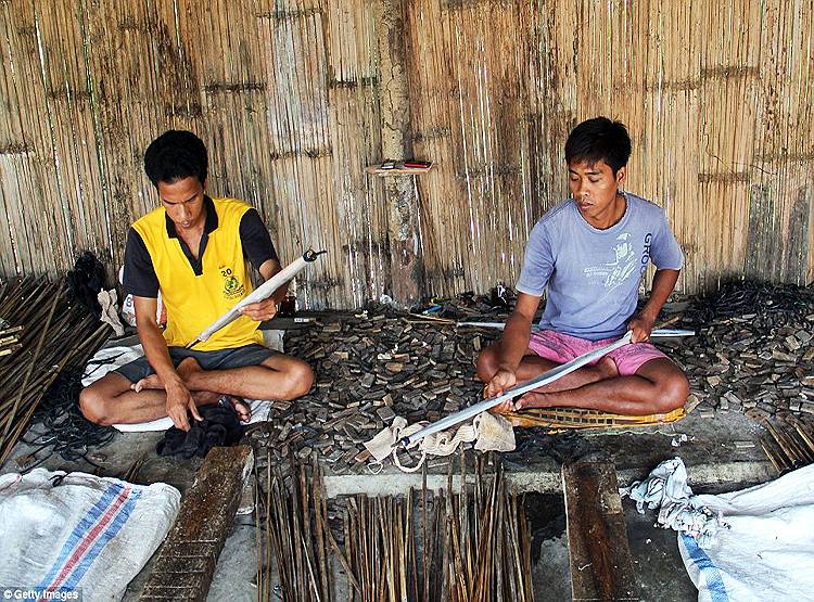 ये है कोरोना फैलाने वाले सांपों की मंडी, जहां बिकते हैं हर तरह के सांप