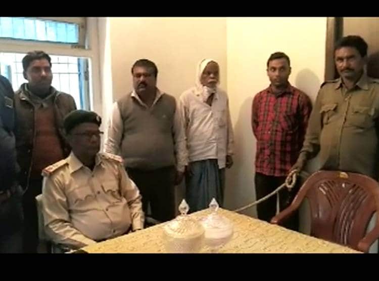 सांप के जहर से भरे थे फ्रांस का मार्का लगे जार, हैरान कर देने वाली है कीमत