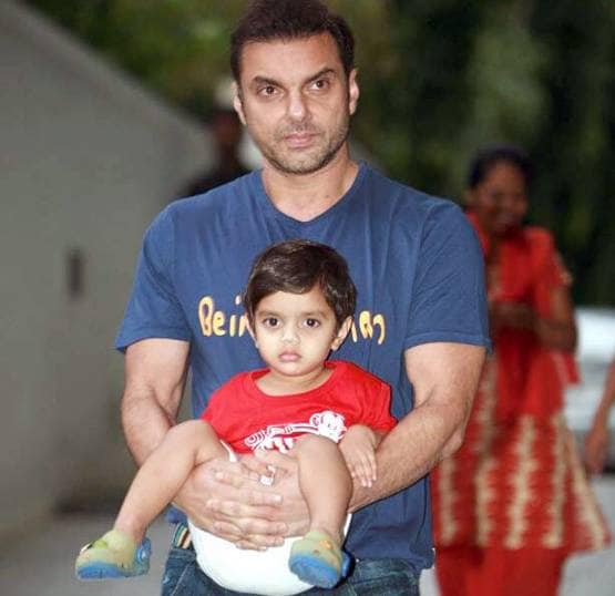 शिल्पा शेट्टी से पहले सरोगेसी से पैरेंट्स बने हैं ये बॉलीवुड स्टार्स