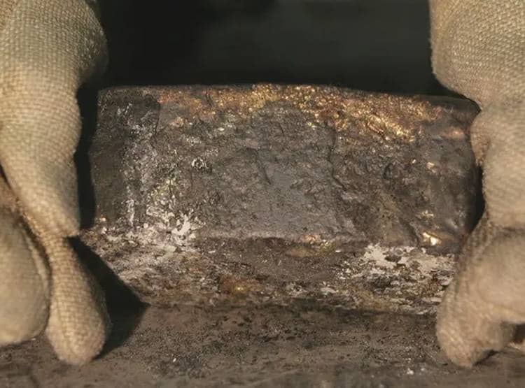 सोनभद्र में मौजूद है ट्रेन से भी लंबी 300 टन की सोने की चट्टान