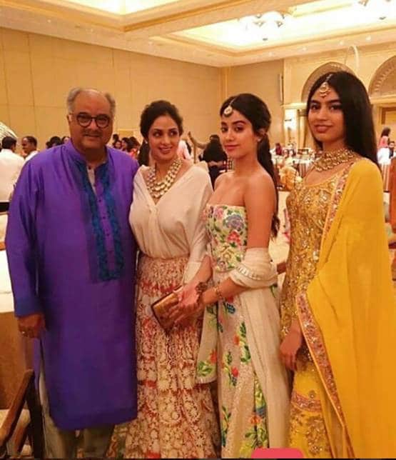 श्रीदेवी: शानदार अदाकारा, खूबसूरत मां, तस्वीरों में देखें यादगार पल