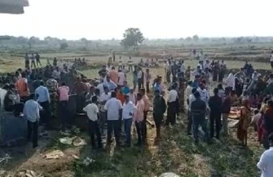 समाज का खौफ! लड़की ने की लव मैरिज तो घरवालों ने की सामूहिक आत्महत्या