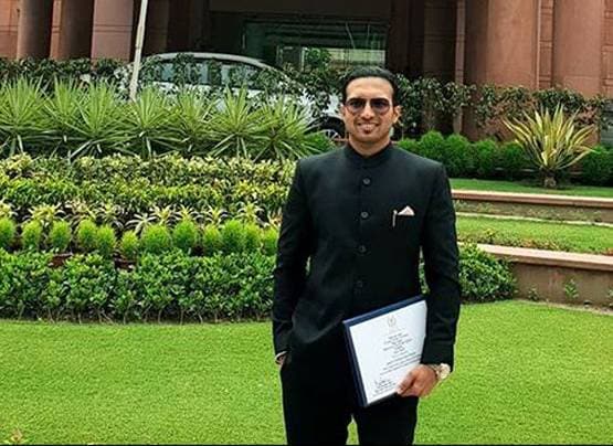 UPSC में क्या है 1/2 नंबर की कीमत, यही जवाब खोज डॉक्टर से IFS बने सुयश