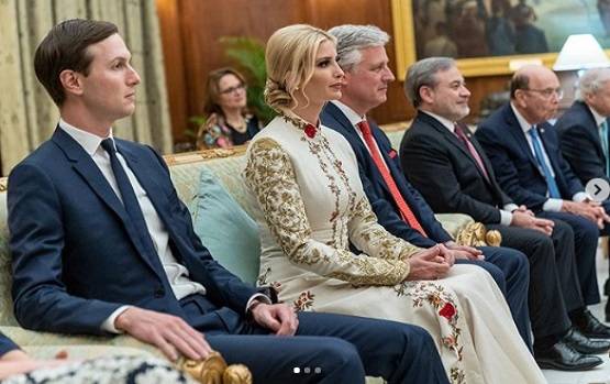 US पहुंच इवांका ने शेयर की तस्वीर, लोगों ने पकड़ी 'गलती'