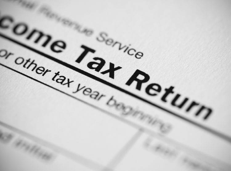 Income Tax: इतनी है सालाना कमाई तो नया स्लैब अपनाने में ही है भलाई