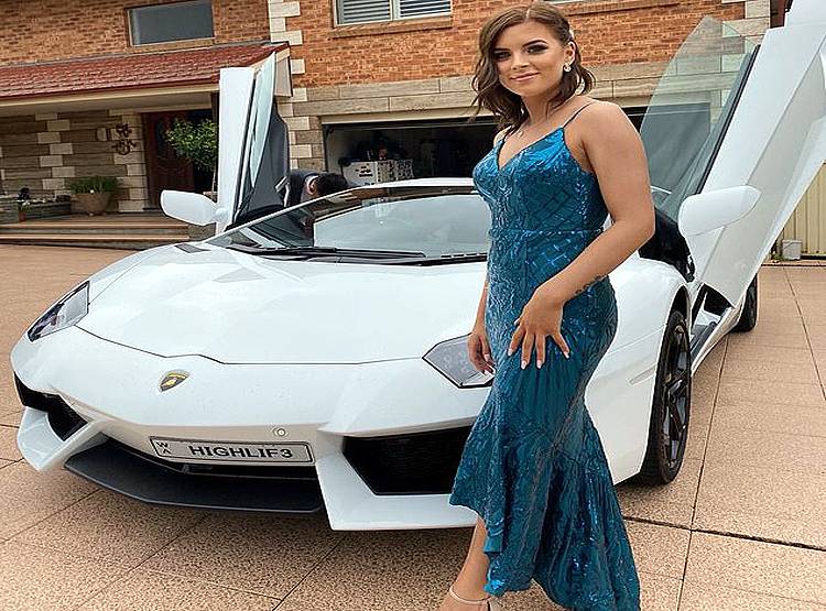 लड़की ने कंडोम में छिपाया था ड्रग्स, पार्टी में पहुंचते ही हुआ ये हाल...