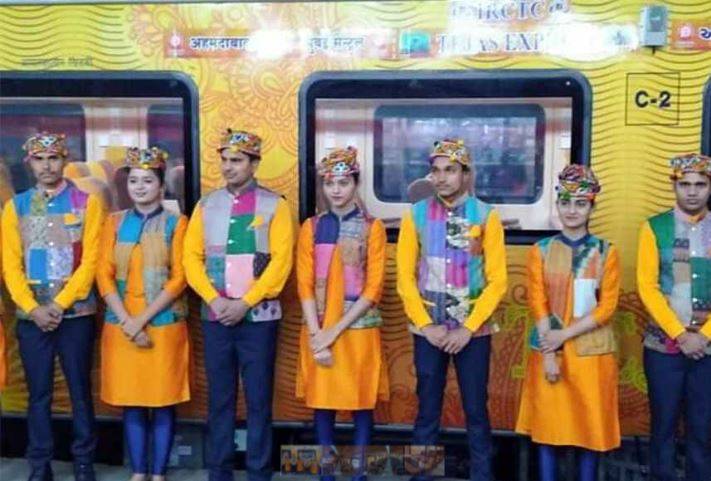 अब ट्रेन चलाना चाहते हैं टाटा-अडानी, मोदी सरकार से चल रही है बात!