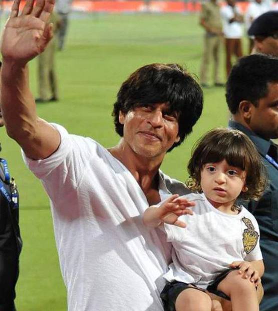 शिल्पा शेट्टी से पहले सरोगेसी से पैरेंट्स बने हैं ये बॉलीवुड स्टार्स