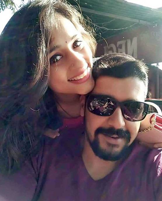 पुलवामा में शहीद पति से किया वादा निभाया, अफसर बनेंगी निकिता