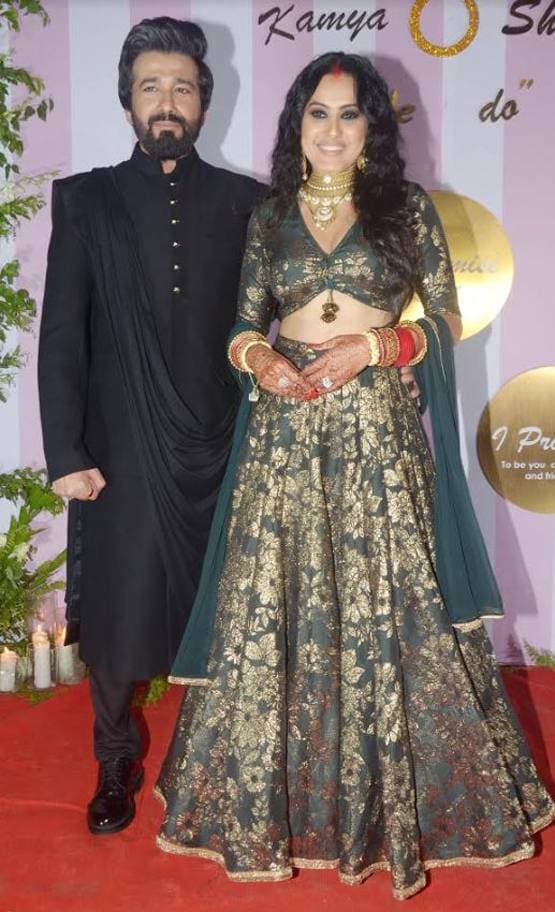 ग्रीन लहंगे संग सिंदूर-चूड़ा, रिसेप्शन में दिखा काम्या का स्टनिंग लुक