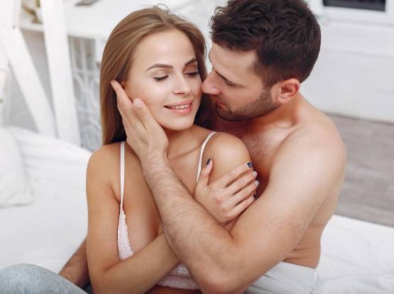 सेक्स से बचने के लिए कुंवारे बनाते हैं बहाने, सामने आया फेक ऑर्गेज्म का सच