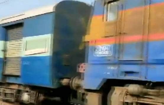चेन खींचकर चिल्लाया और उल्टी चल पड़ी ट्रेन, ड्राइवर को मिलेगा इनाम