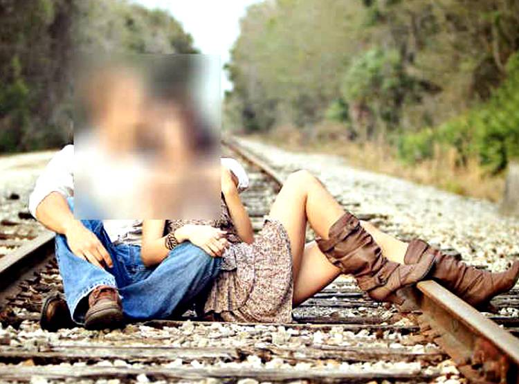 'Kiss Day' के द‍िन ट्रेन की पटरी पर रखी गर्दन, कमर पर रखा हाथ, गुजरी ट्रेन