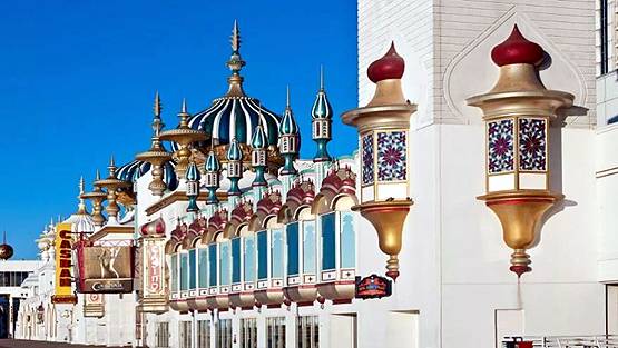 कभी 'ताजमहल' के मालिक थे डोनाल्ड ट्रंप, दिवालिया हो गए तो...