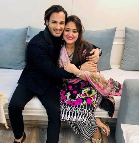 बिग बॉस फिनाले के लिए तैयार आसिम की फैमिली, क्या मिलेगी ट्रॉफी?