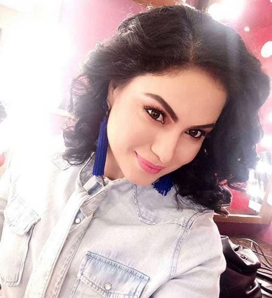 न्यूड फोटोशूट से लीक MMS तक, कंट्रोवर्सी क्वीन है ये पाकिस्तानी ब्यूटी क्वीन