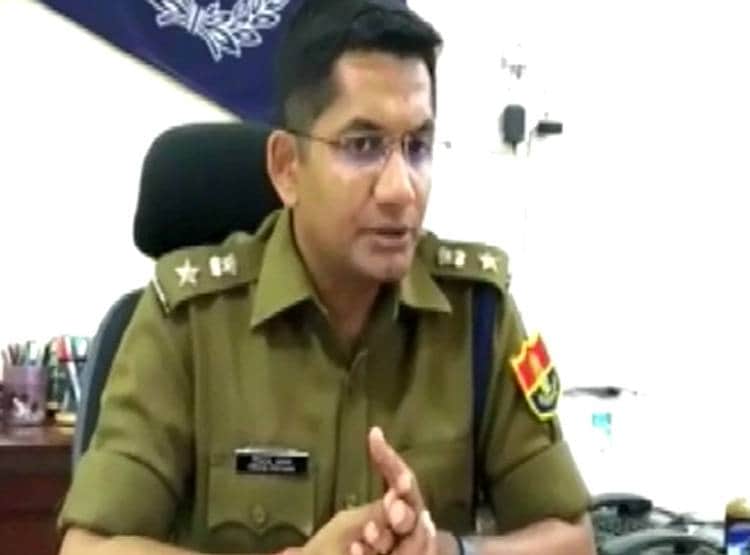 प्राइवेट पार्ट में पेट्रोल डाल बेरहमी से प‍िटाई, वीड‍ियो वायरल