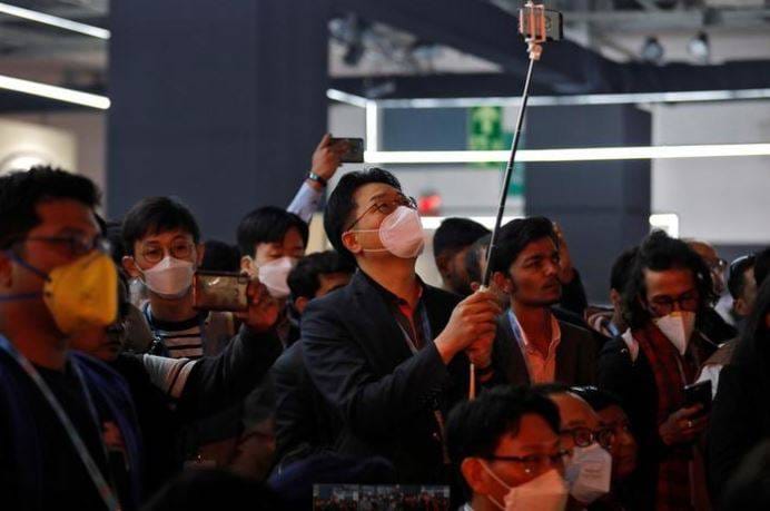 कोरोना वायरस का ऑटो एक्सो में दहशत, हर जगह मास्क पहने दिखे लोग