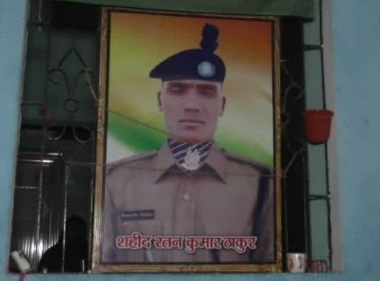 पुलवामा हमले का एक साल, क्या है बिहार के लाल के घर का हाल