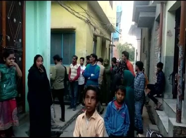 देर रात पड़ोसी के घर थी पत्नी, अवैध संबंध के शक में पति ने मारी गोली