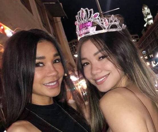 ये है दुनिया की सुपर फिट मॉम? मां-बेटी की तस्वीरें देख चकराए लोग!