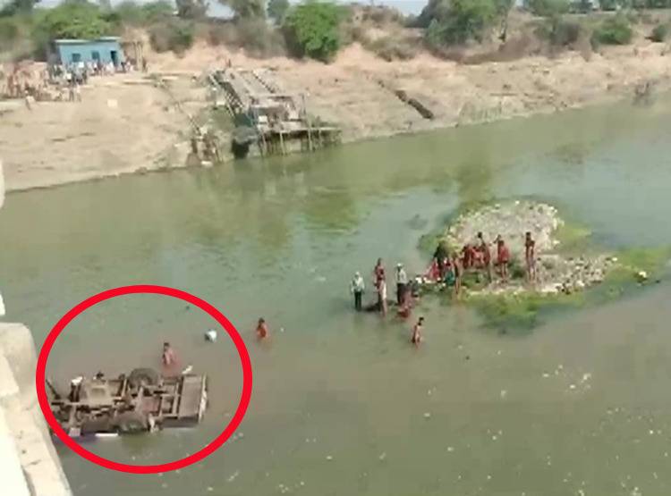 बूंदी हादसा: नदी से निकली एक के बाद एक लाशें, मंजर देख सिहर उठे लोग