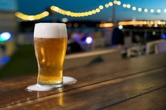 चोर को फ्लैट में मिला शराब का स्टॉक, तो पीकर कर दी ये गलती