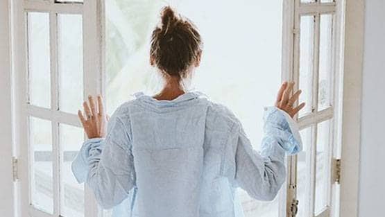 रात दो बजे खटखटाता था दरवाजा, फिर फेंकता था कंडोम के पैकेट