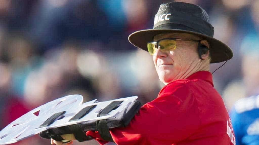 IND vs NZ: अंपायर से भिड़े कोहली, बीच मैदान DRS पर बड़ा विवाद