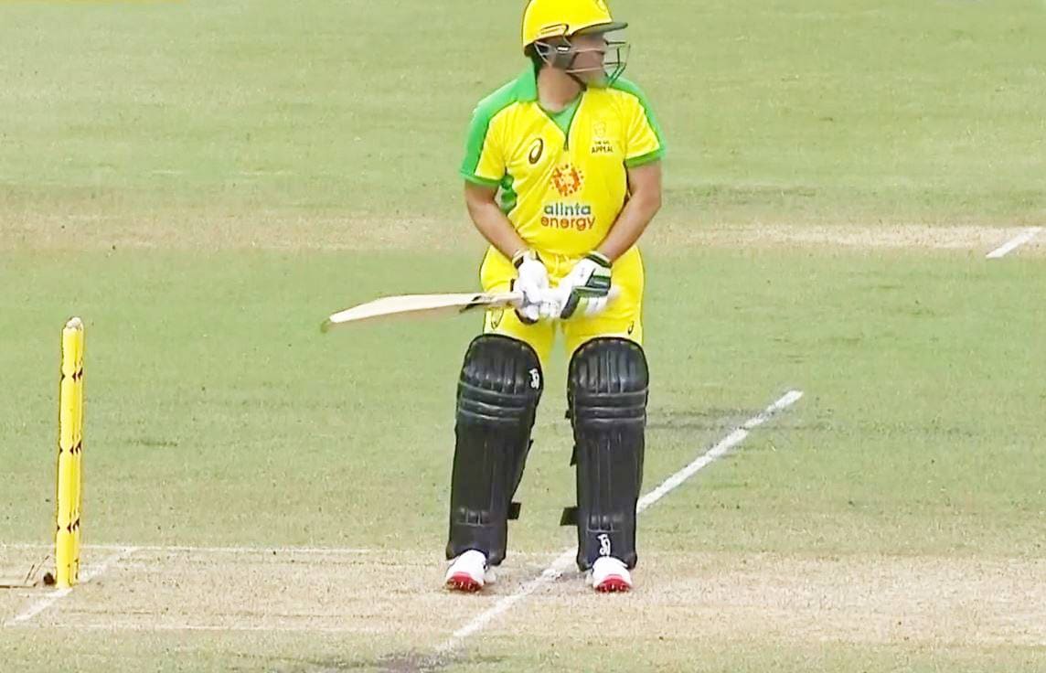 VIDEO: मैदान पर उतरे सचिन तेंदुलकर, चौके जड़कर फैंस का दिल जीता