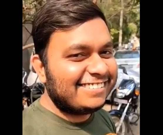 सोनू की स्माइल के फैन हुए लोग, सोशल मीडिया पर छाया डिलीवरी बॉय