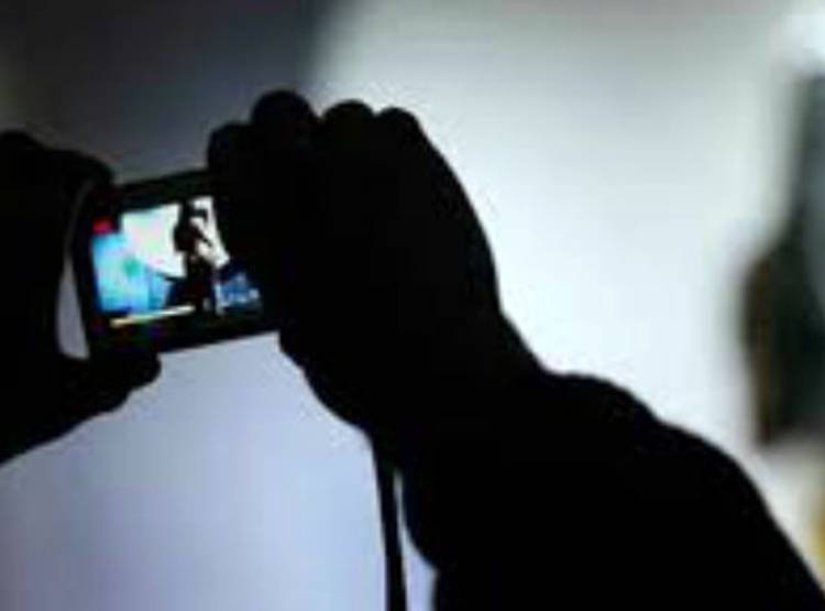 रईसों को चुनकर होटल में बुलाती थीं हसीनाएं, फ‍िर शुरू होता था 'डर्टी गेम'