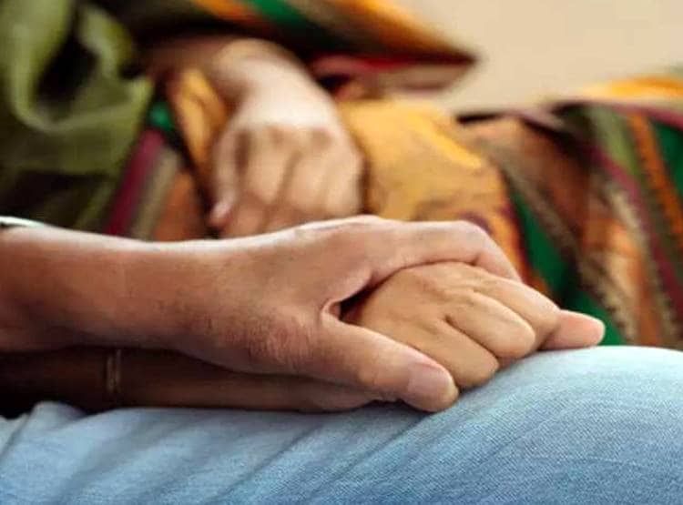 ज‍िस बीवी के मर्डर में पत‍ि गया जेल, 7 साल बाद बॉयफ्रेंड के साथ द‍िखी