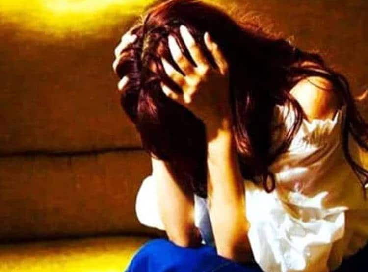 बंदूक दिखाकर युवक-युवती को बनाया बंधक, घूमती कार में गैंगरेप