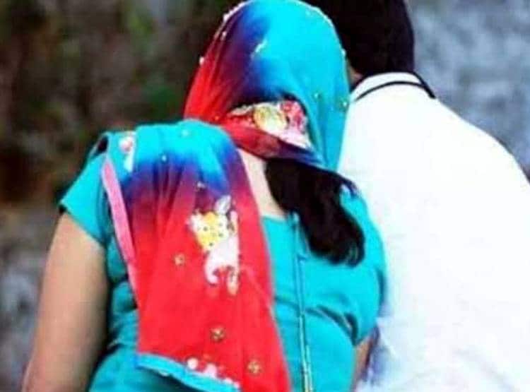 ज‍िस बीवी के मर्डर में पत‍ि गया जेल, 7 साल बाद बॉयफ्रेंड के साथ द‍िखी