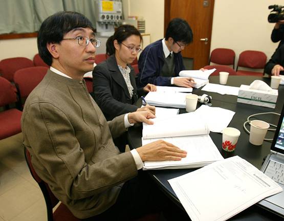 SARS का इलाज खोजने वाले डॉक्टर ने कहा- 2020 में खत्म नहीं होगा कोरोना