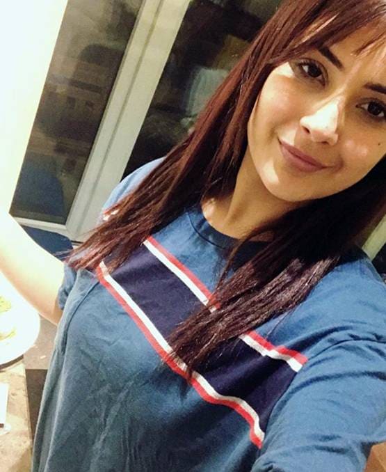 शहनाज ने पहनी सिद्धार्थ शुक्ला की टीशर्ट, फैंस पर चढ़ा सिडनाज फीवर