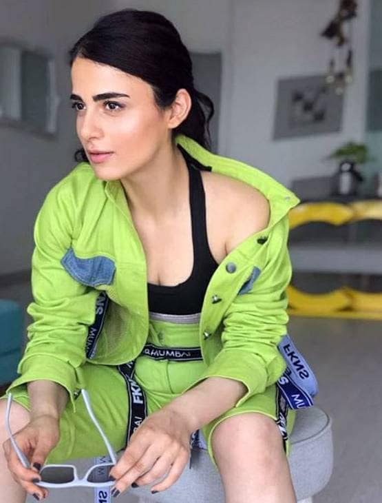 'तुम ज्यादा सुंदर नहीं', ये कहकर इरफान की ऑनस्क्रीन बेटी को किया था रिजेक्ट