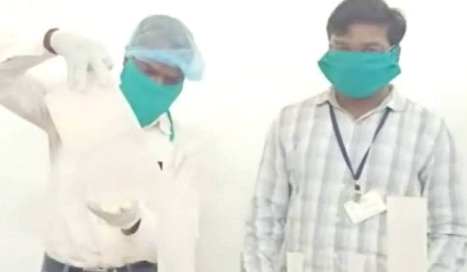 जिला अस्पताल में तैयार किया सस्ता सैनिटाइजर, एक्सपर्ट की हरी झंडी